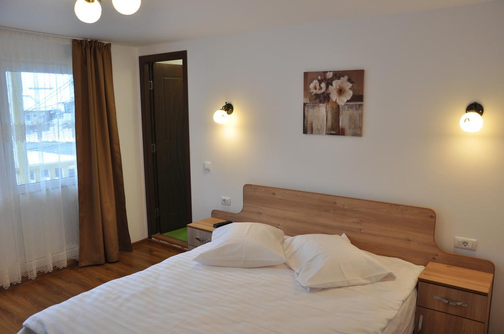 Pensiunea La Ionica Dîmbovicioara Extérieur photo