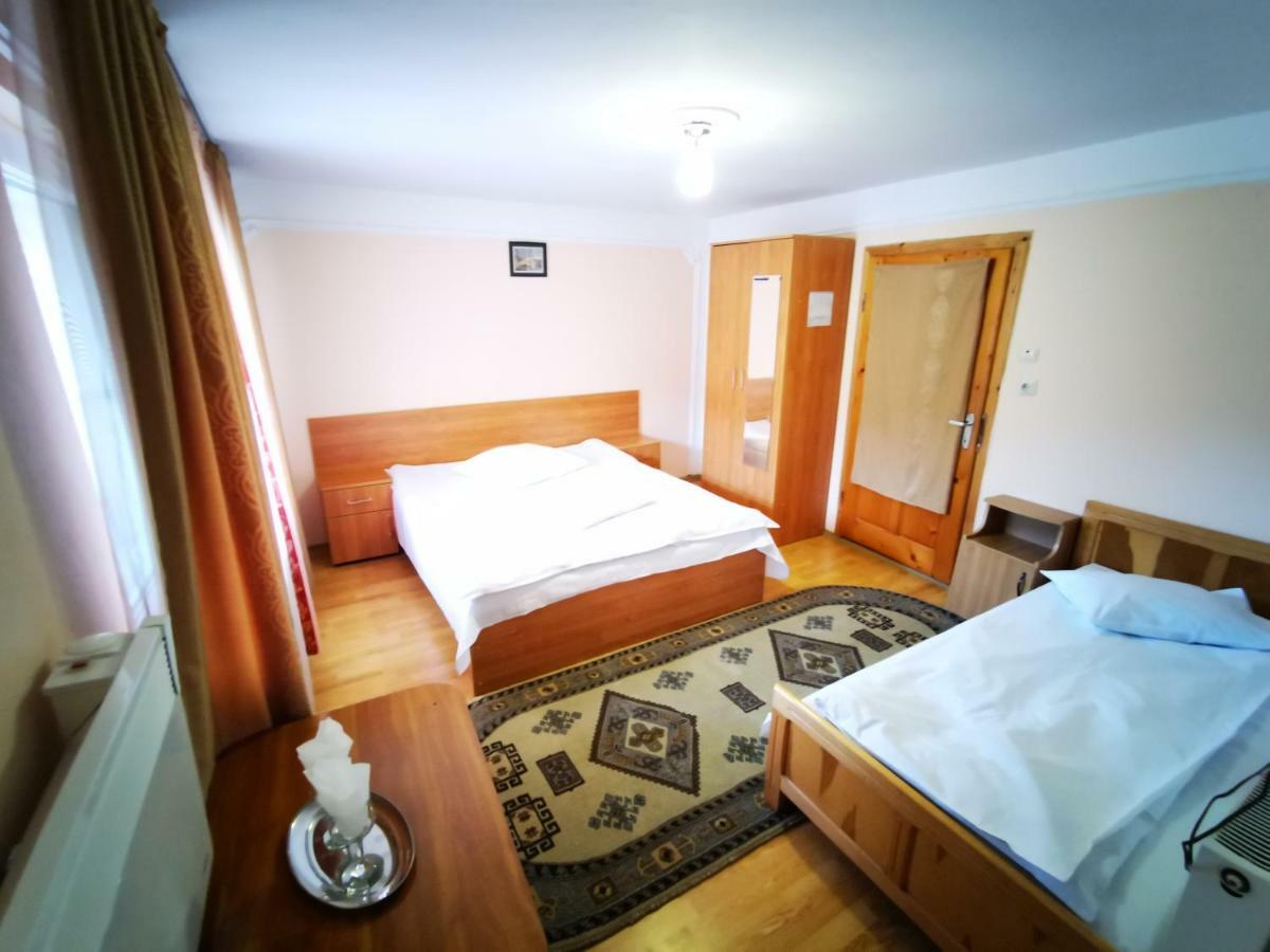Pensiunea La Ionica Dîmbovicioara Extérieur photo