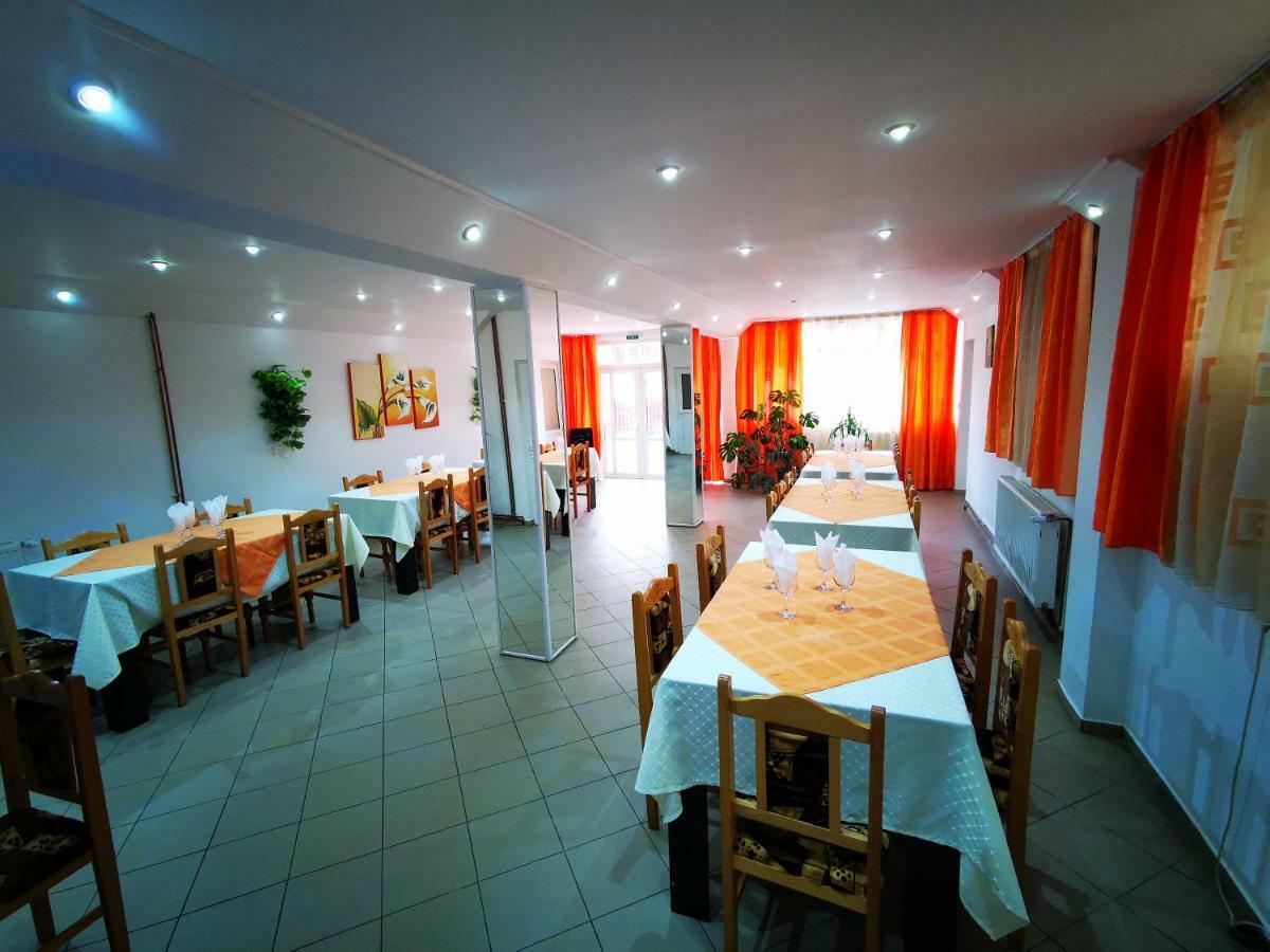Pensiunea La Ionica Dîmbovicioara Extérieur photo