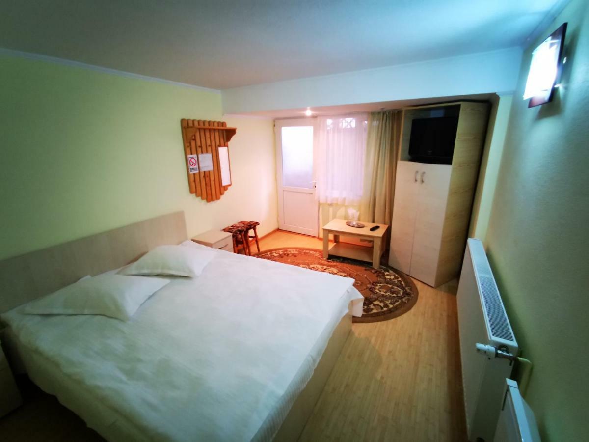 Pensiunea La Ionica Dîmbovicioara Extérieur photo